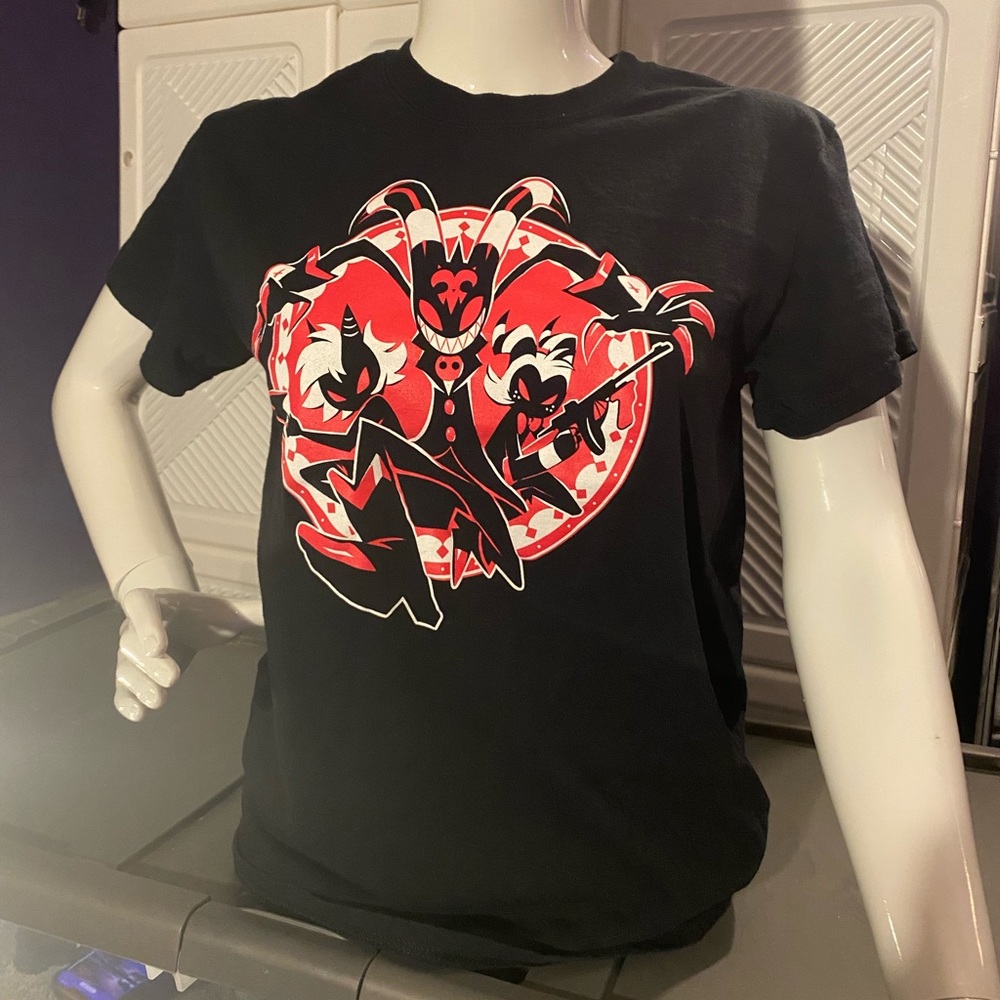 Unisex Black T-shirt comic red caracteres